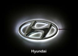 подсветка логотипа hyundai ix55, перед подсветка логотипа