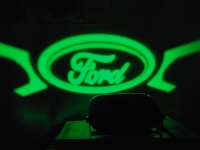 проектор заднего бампера ford проекция логотипа на бампер