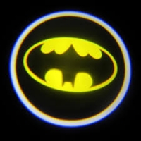Беспроводная подсветка дверей с логотипом Batman