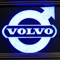 проектор заднего бампера вольво герб проекция логотипа на бампер