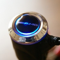 Зарядка для телефона с логотипом AMG