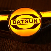 Светодиодные поворотники с логотипом Datsun