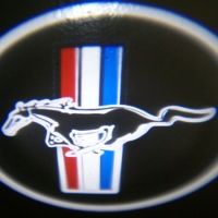 Проектор логотипа на мотоцикл Ford Mustang
