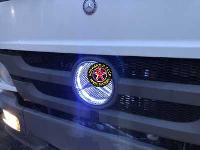 Подсветка логотипа грузовика Mercedes Atego