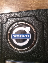 Обложка на документы с логотипом Volvo