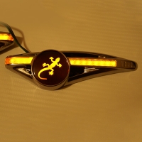 Светодиодный поворотник с логотипом Ящерица