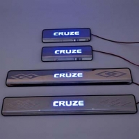 Светящиеся накладки на пороги Cruze
