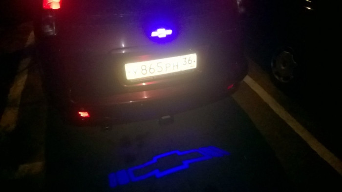 светящийся логотип на авто под бампер,Проектор в бампер с логотипом,Тень машины,светодиодный проектор логотипа