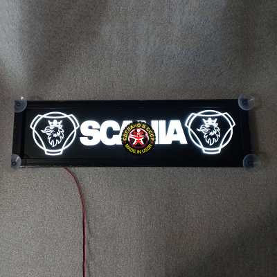 Светодиодная, светящаяся табличка Scania. Светящуюся эмблему Scania neon крепят под стекло, свет излучаемый светодиодами от логотипа будет виден за пределами автомобиля через ветровое стекло. Встречные автомобили и грузовики оценят ВАШУ любовь и признание