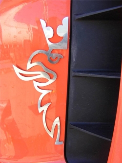 логотип scania на воздухозаборник scania/saab