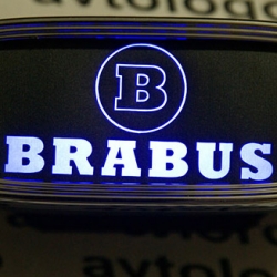 проектор заднего бампера brabus проекция логотипа на бампер