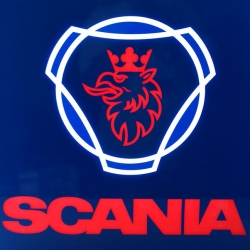 табличка светящаяся в спальник scania логотипы скания