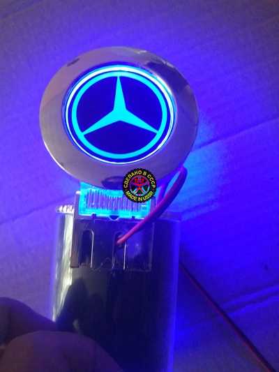 Пепельница с логотипом автомобиля Mercedes,Пепельница с подсветкой Mercedes,купить,заказать,доставка,логотип,мужу,брату,любимому,подарок,купить,заказать,доставка,установка,тюнинг,проектор,логотип,подсветка,led,tuning,светодиодный,оплата,самовывоз,эмблема,