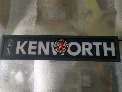 Картина логотип в спальник Kenworth