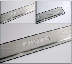 светящиеся накладки на пороги cruze chevrolet пороги с подсветкой шевроле