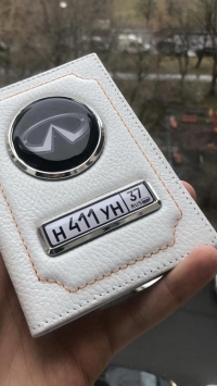 обложка на документы с логотипом infiniti обложки на автодокументы