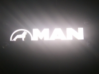 табличка man логотипы ман