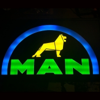 светящийся логотип на спалку man логотипы ман