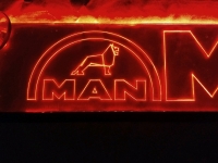 светящаяся табличка man 2d логотипы ман