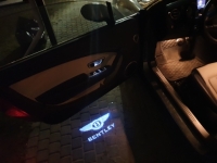 штатная подсветка дверей bentley штатная подсветка дверей