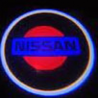Штатная подсветка дверей NISSAN