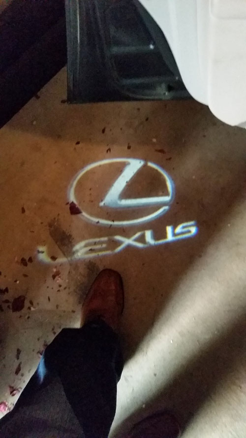 lexus Подсветка дверей, картинка без кольца